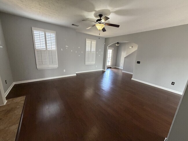 Foto del edificio - 127 Otter Glen Dr