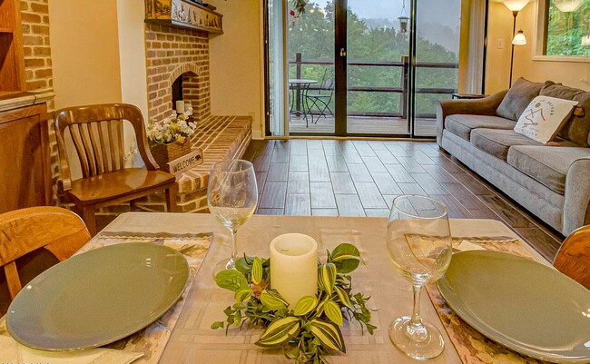 Foto del edificio - 1081 Cove Rd