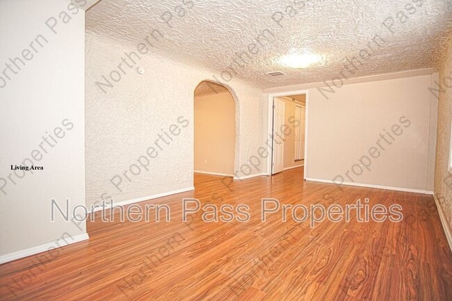 Building Photo - 3512 Idalia Ave
