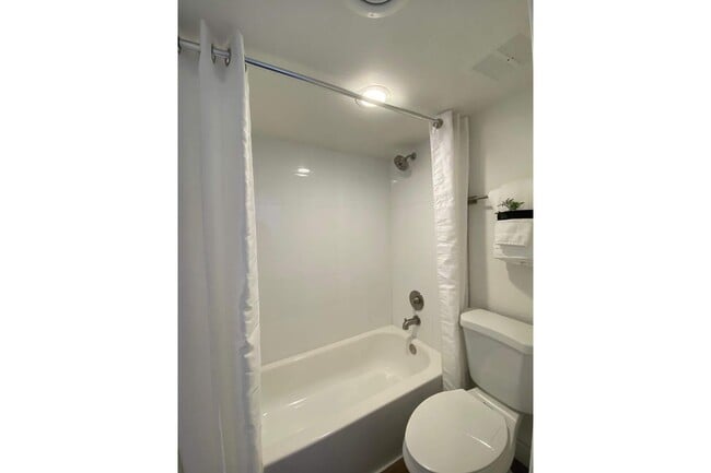 Interior Photo - La Cima Apartments