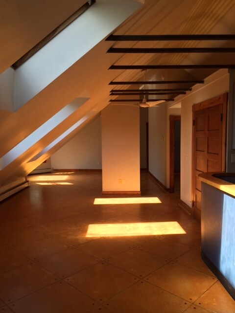 Foto principal - 94 Evergreen Ave