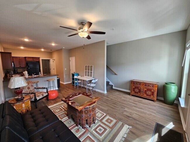 Foto del edificio - 2245 Del Carmel Way