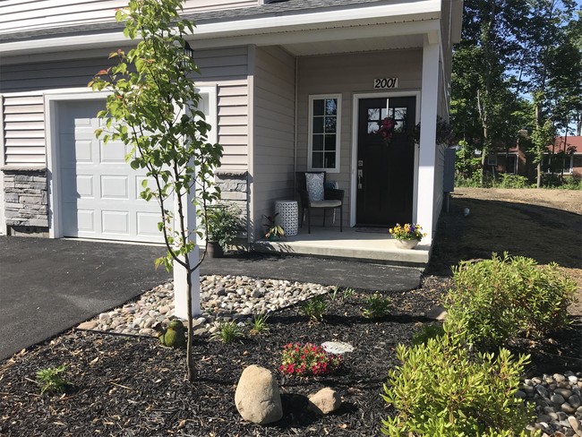 Foto del edificio - 2405 Rosa RoadRidge Manor Ct