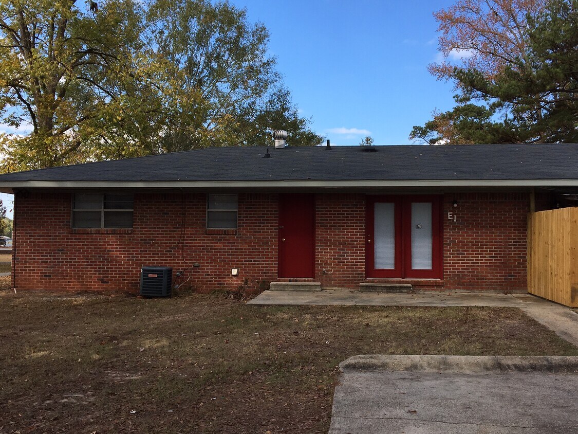 Primary Photo - 765 Sookalena St