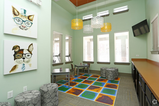 Children's Playroom - Palladium Midland Apartments