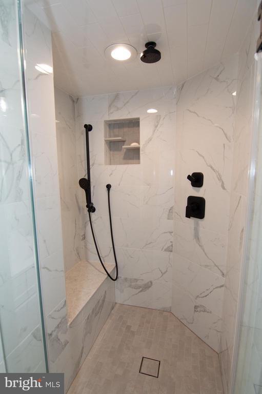 Foto del edificio - 404 Talahi Rd SE