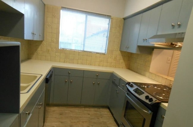 Foto del edificio - 609 W 18th St