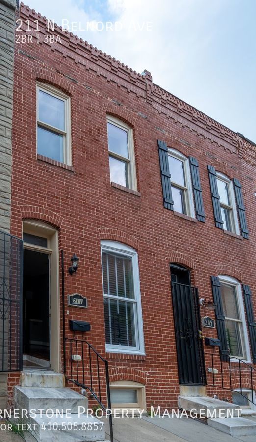 Building Photo - 2 Bed, 2.5 Bath I $1700 | 211 N Belnord Av...