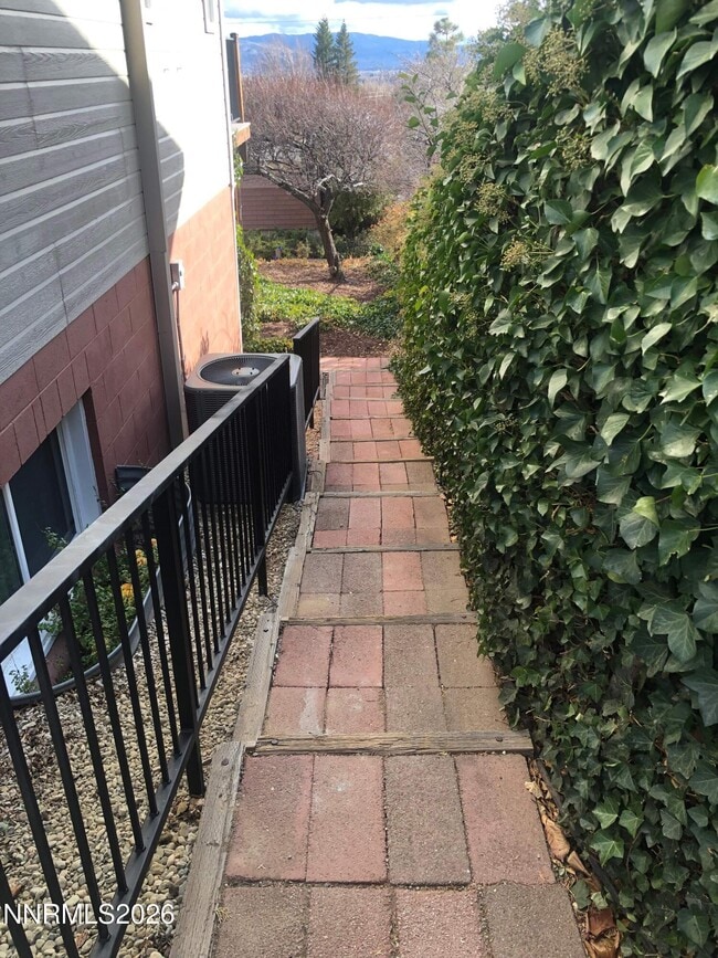 Foto del edificio - 3190 Coronado Way