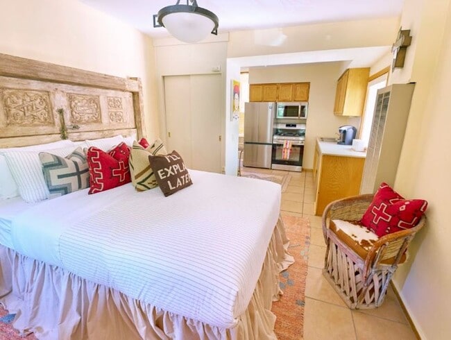 Foto del edificio - Unfurnished Studio Apartment on Historic H...