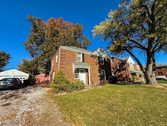 Foto del edificio - 2321 Broad Blvd