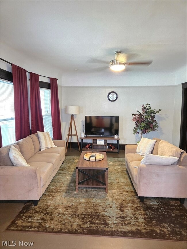 Foto del edificio - 1450 E 110th St