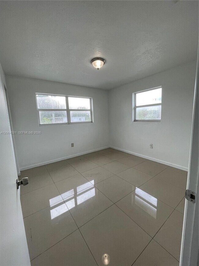 Building Photo - 1243 NW 61st St