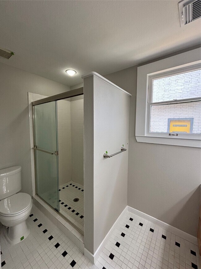 Foto del edificio - 841 E 23rd St