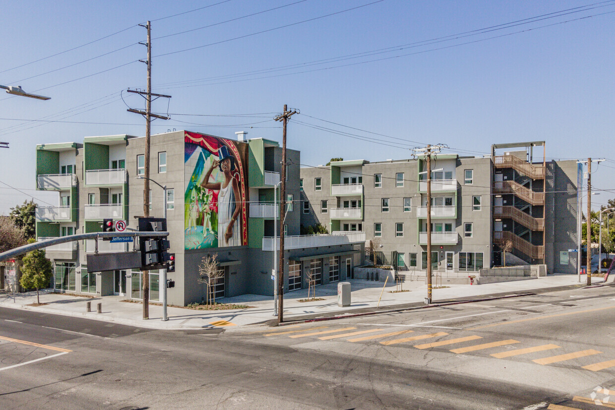 Primary Photo - Florence Mills Apartments