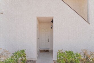 Building Photo - 6643 W Tropicana Ave