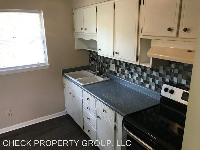 Building Photo - 4 br, 2 bath House - 5340 Lagrange Road