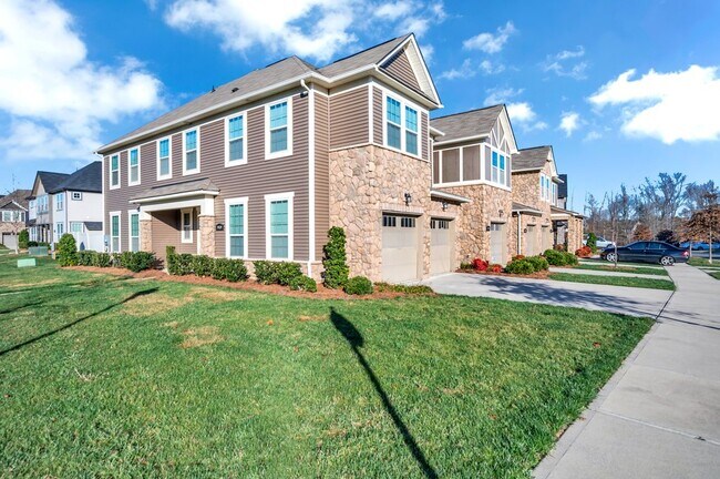 Foto del edificio - 9440 Glenburn Ln