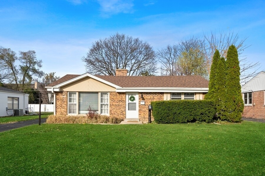 Primary Photo - 2432 Walters Ave
