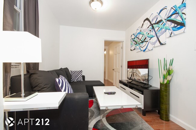 Foto del edificio - 512 E 13th St