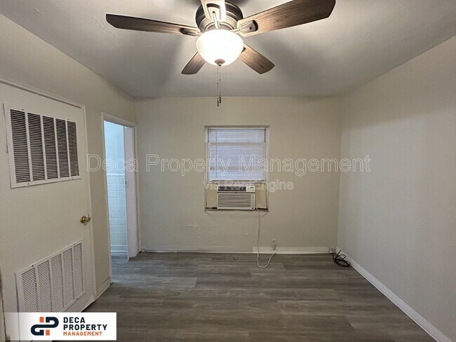 Foto del edificio - 4917 Potomac St