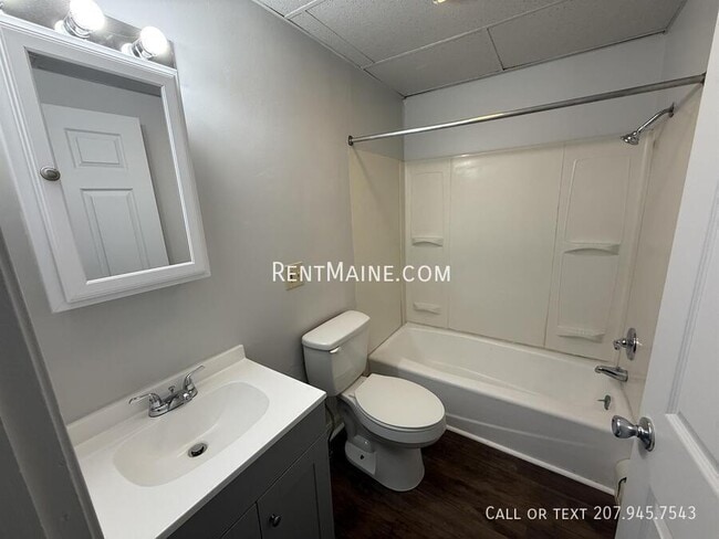 Foto del edificio - 148-150 Third St. Apt.