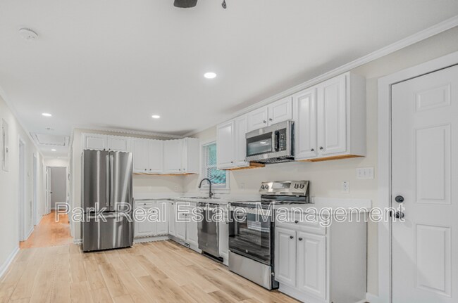 Foto del edificio - 201 Howell St