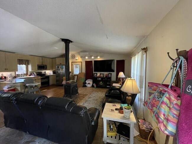 Foto del edificio - 122 Cedar Creek Cir