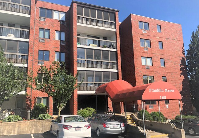 Foto del edificio - 180 Green St