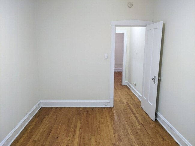 Building Photo - 710 Seward St