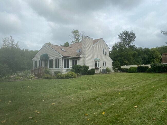 Foto del edificio - 17259 W 143rd St