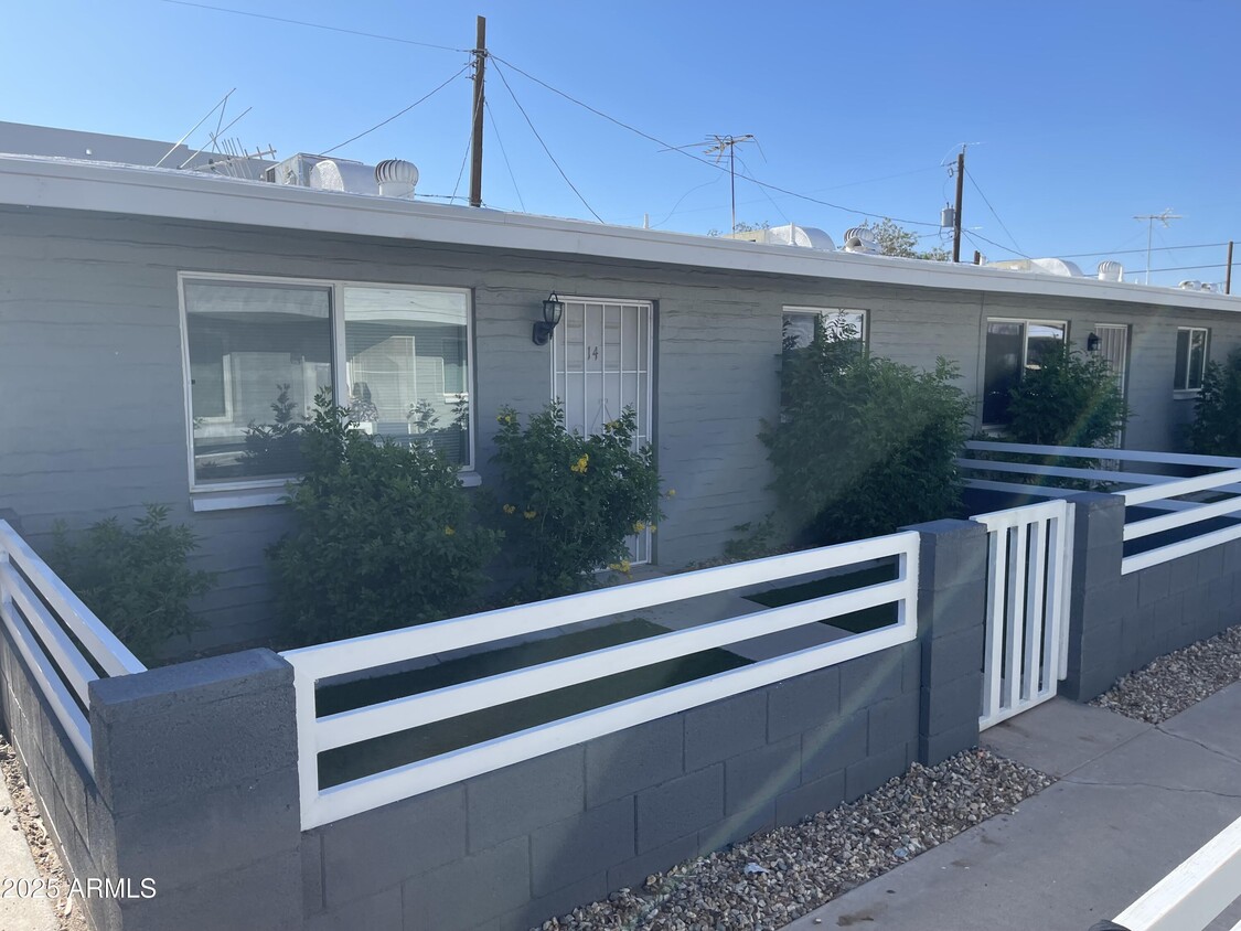 Primary Photo - 511 N 52nd St
