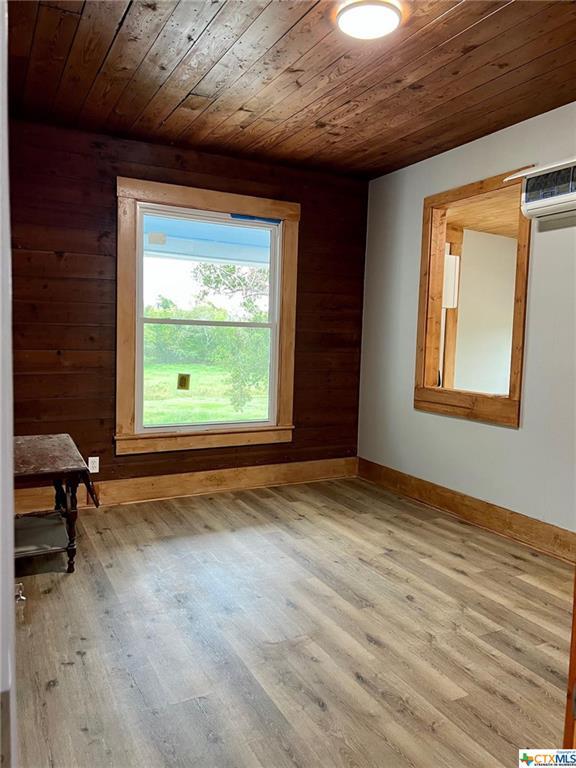 Building Photo - 409 S Pumphrey St