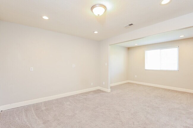 Foto del edificio - 3056 W 1010 N