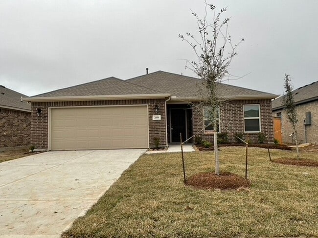 Building Photo - *Rent FREE until May 1!* Four Bedroom | Two Bath Home in Harrington Trails
