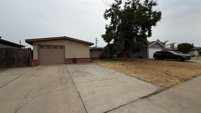 Building Photo - 136 Pico Ave