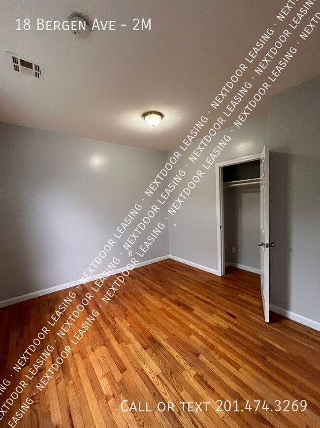 Foto del edificio - 18 Bergen Ave