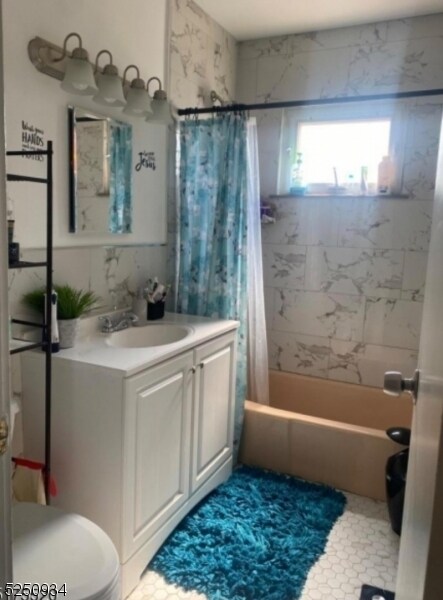 Building Photo - 100 Luttgen Pl