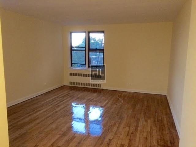 Foto del edificio - 8620 Park Ln S
