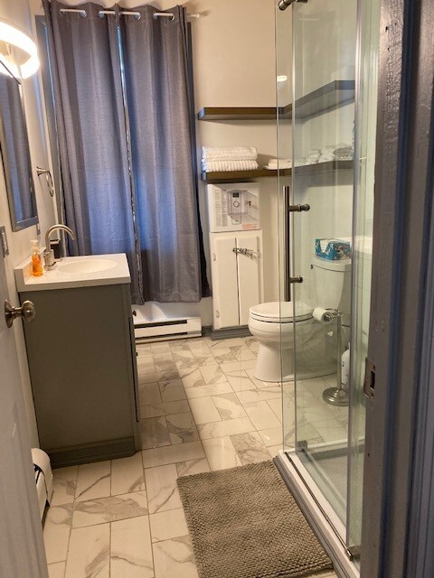 Building Photo - 12 N Main St