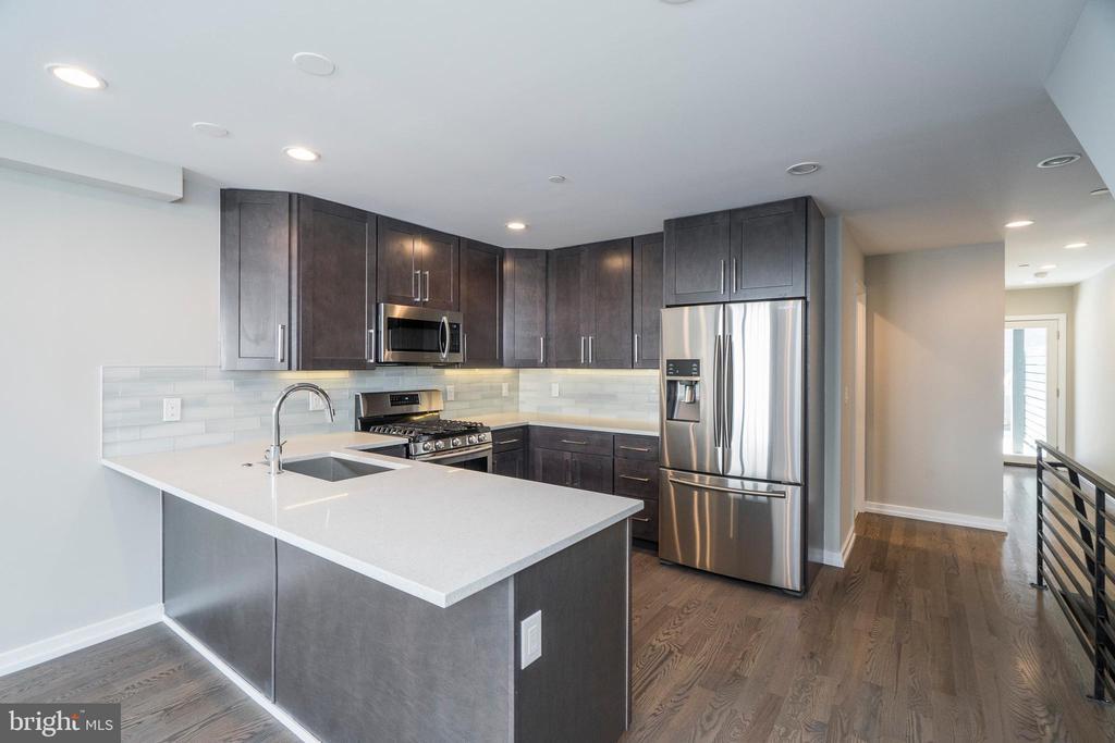 Foto principal - 1434 Clymer St