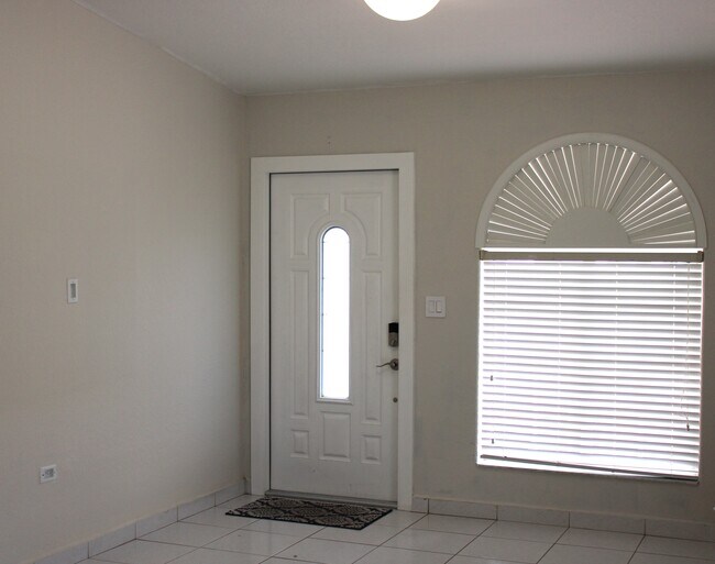 Foto del edificio - 7080 W 35th Ave