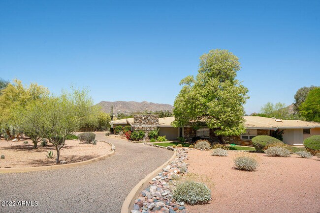 Foto del edificio - 5302 E Palo Verde Dr