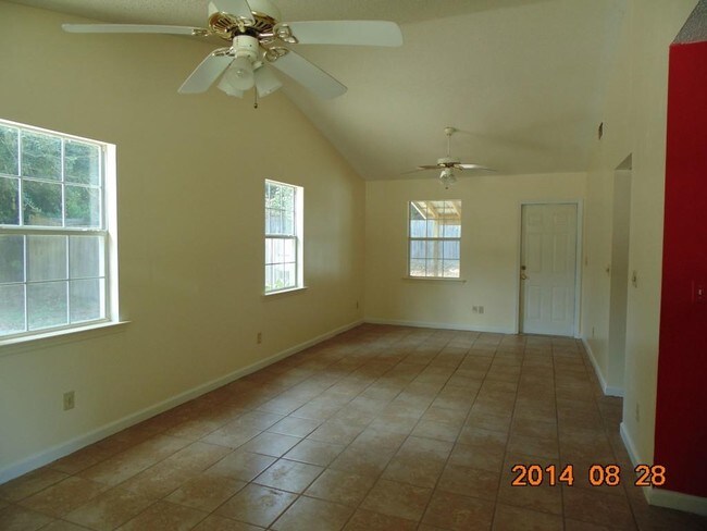 Building Photo - 230 Osceola Ln