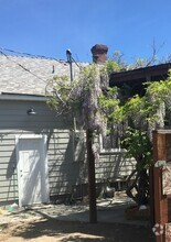 Building Photo - 1987 Plumas St