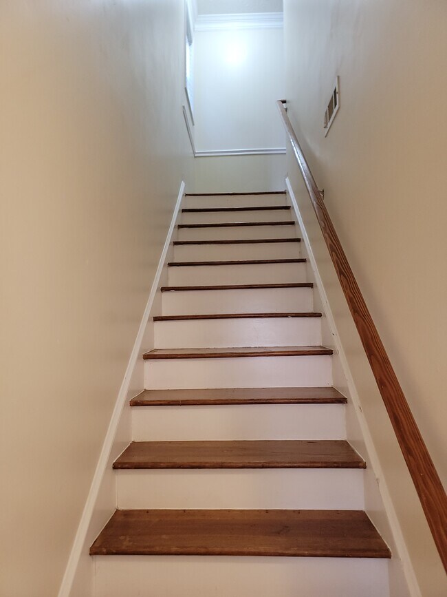 Building Photo - 64 Davis Mill Ct