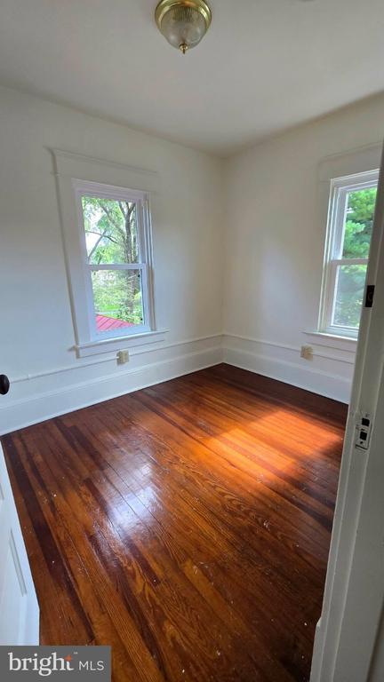 Building Photo - 120 W Whitlock Ave