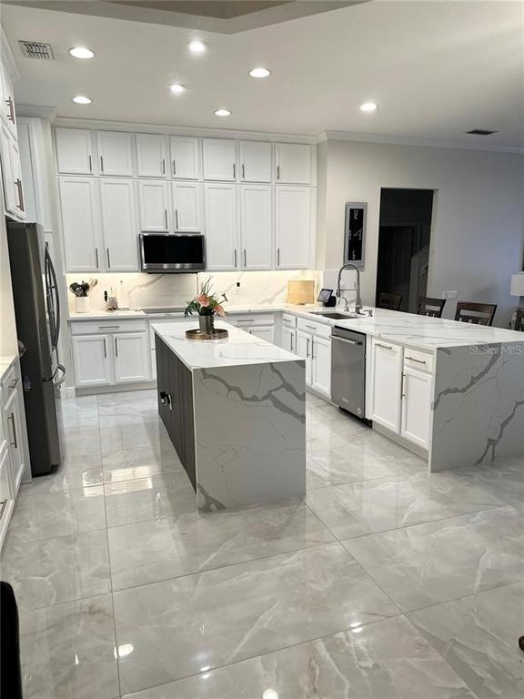 Foto del edificio - 6431 Chatham View Ct