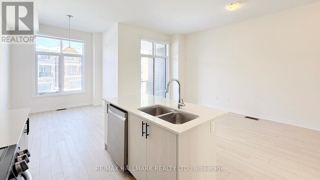 Building Photo - 80 Lunay Dr.