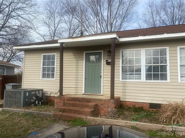 Primary Photo - 3230 Weston St